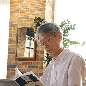  시끄러운 세상에서 고요하게 나를 지켜내는 힘 - 《신독, 혼자 있는 시간의 힘》 조윤제 저자 인터뷰